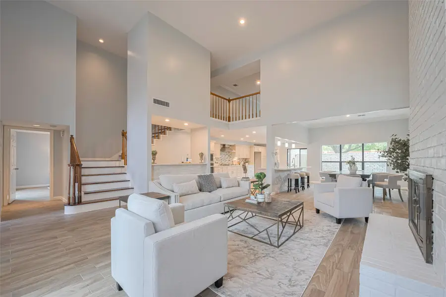 15600 Barkers Landing Road #20, Houston, TX 77079 - Image #2