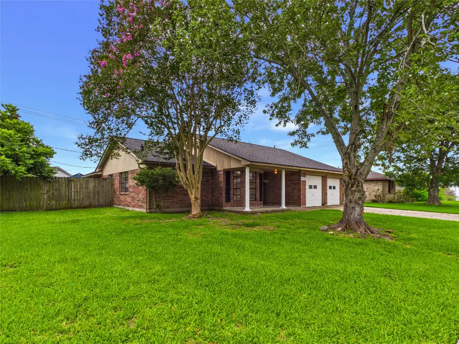 10306 Rustic Rock Road, La Porte, TX 77571 - #2