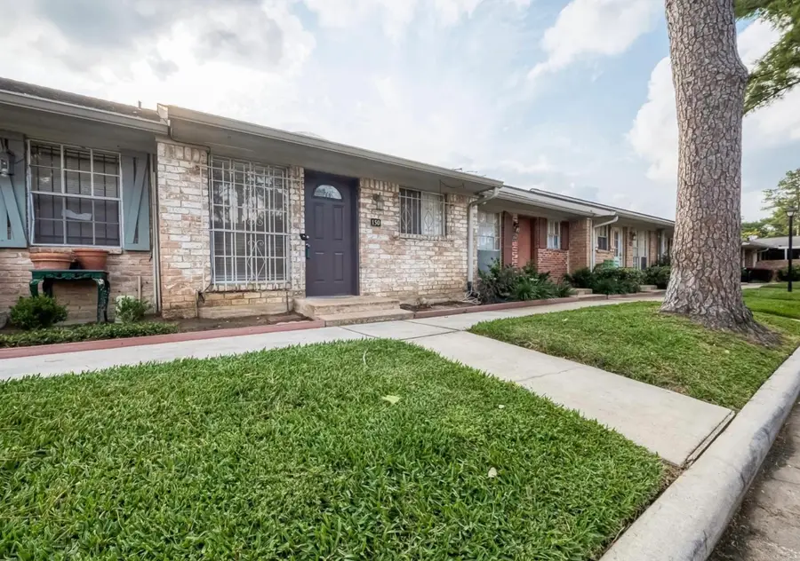 1108 W Tri Oaks Lane #150, Houston, TX 77043 - #3
