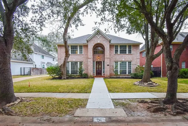 51 Rivercoach Lane, Sugar Land, TX 77479