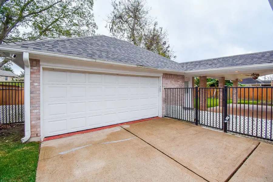 51 Rivercoach Lane, Sugar Land, TX 77479 - Image #3