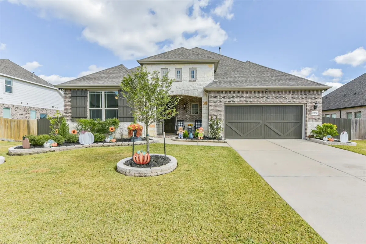 13526 Sacred Oaks Drive, Monterey Belvieu, TX 77535 - Image #1