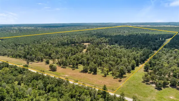 235 Flynt Road, Huntsville, TX 77320