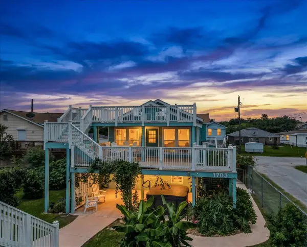 1703 Biovu Drive, Galveston, TX 77551