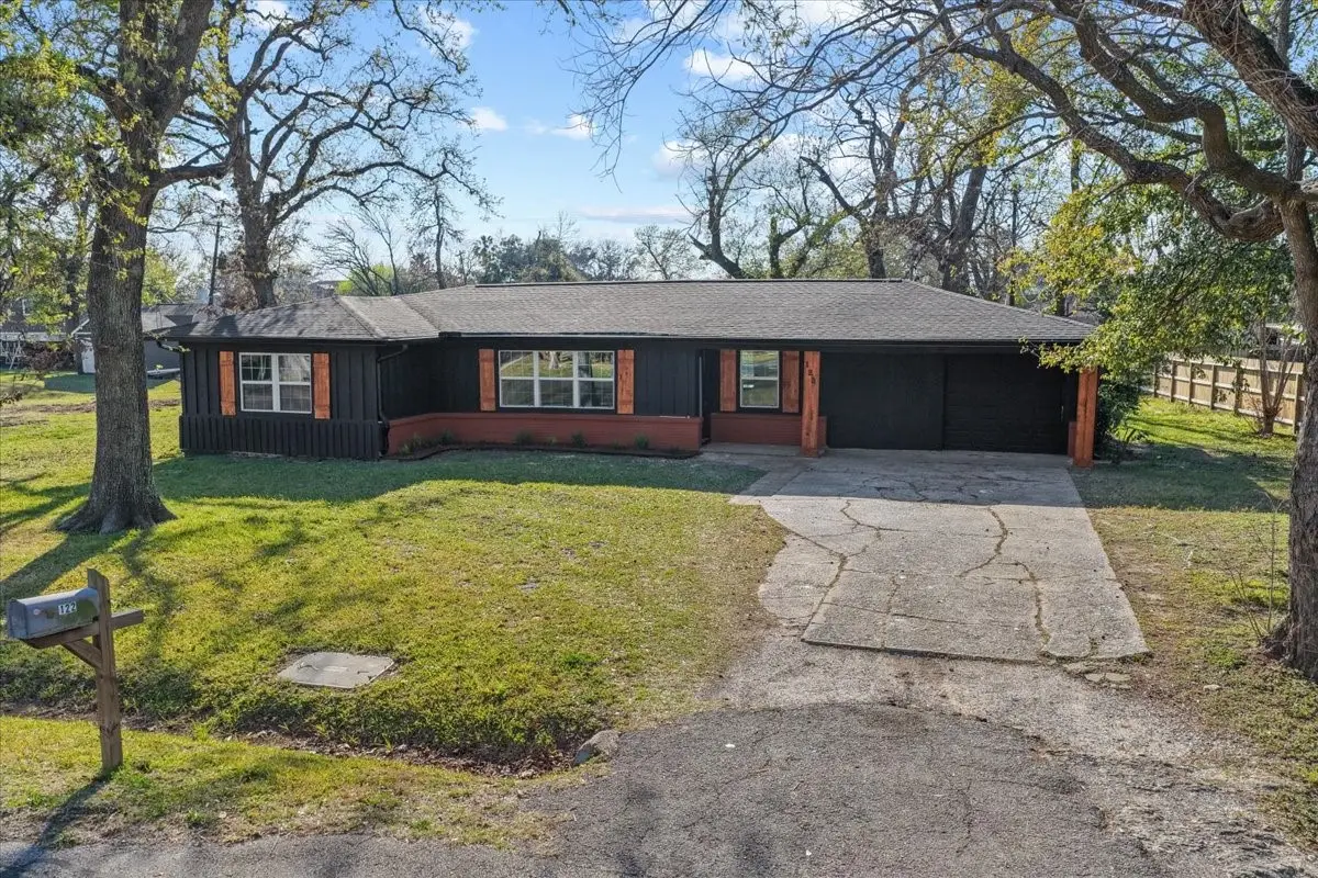 122 N Holly Drive, Baytown, TX 77520 - #1
