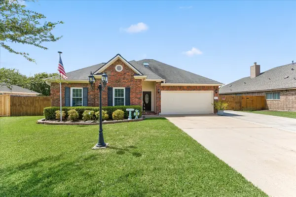 18 Prairie Knoll Drive, Santa Fe, TX 77510