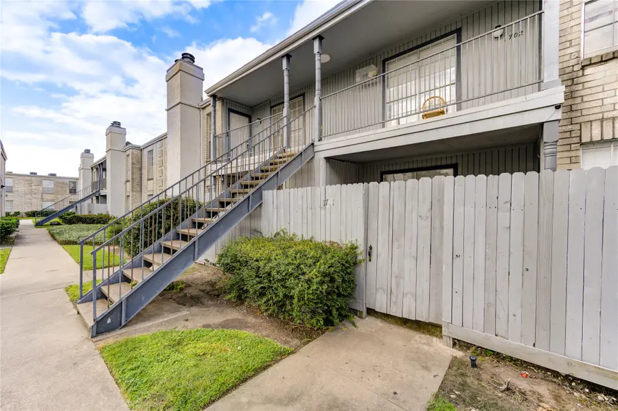 6606 De Moss Drive #1704, Houston, TX 77074 - Image #3