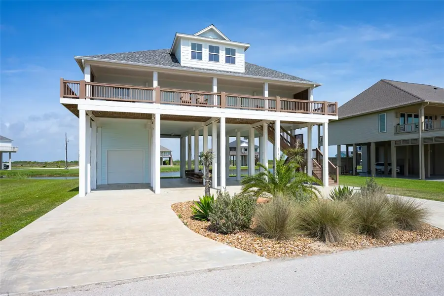 3717 Biscayne Beach Road, Crystal Beach, TX 77650 - #2
