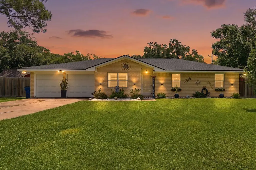 702 Lane Road, Texas City, TX 77591 - #1
