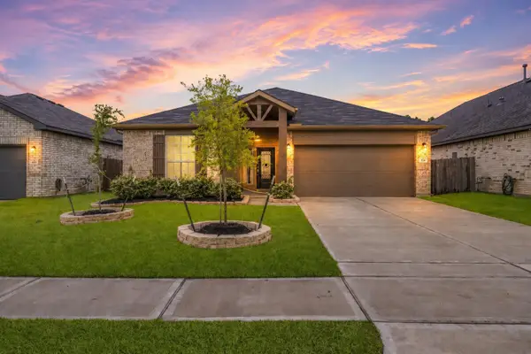 814 White Pine Haven Lane, Crosby, TX 77532