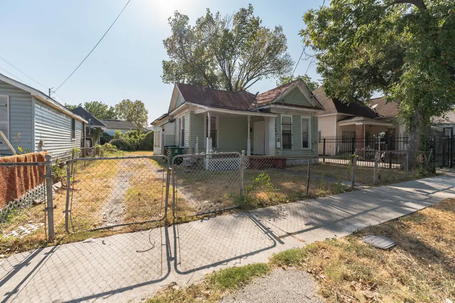2005 Chestnut Street, Houston, TX 77009 - #2