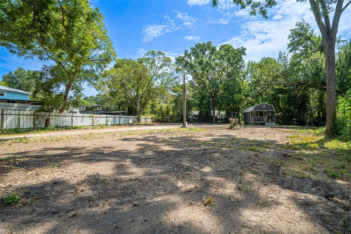 4906 Edgewater Drive, Houston, TX 77093 - #1