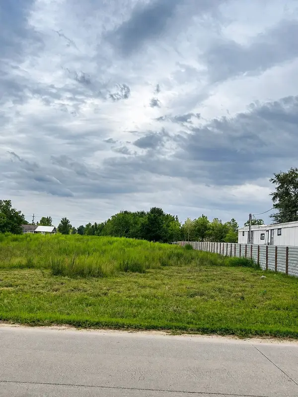 1723 County Road 3542, Cleveland, TX 77327