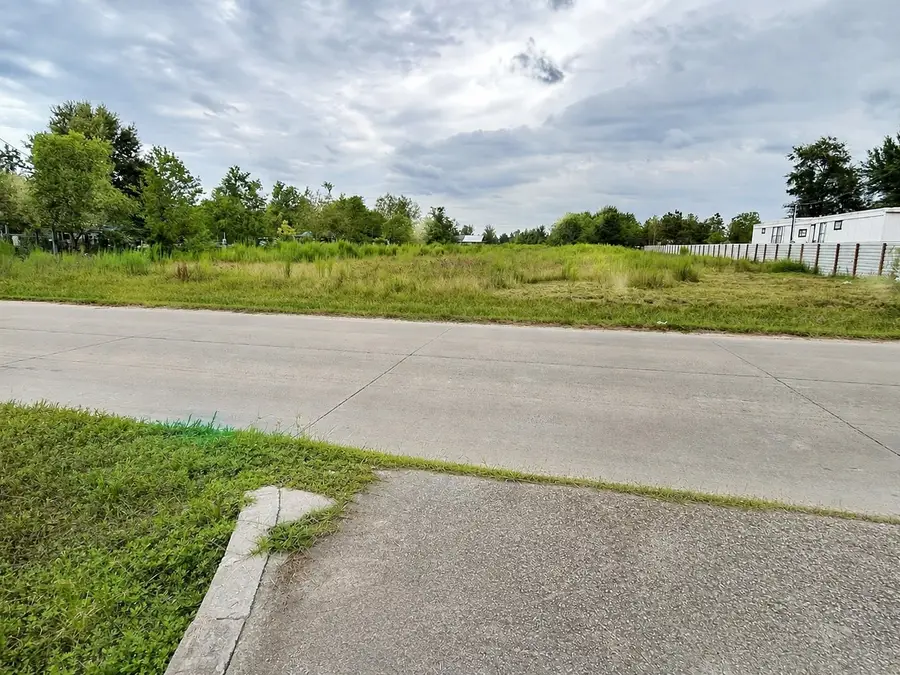 1723 County Road 3542, Cleveland, TX 77327 - #2