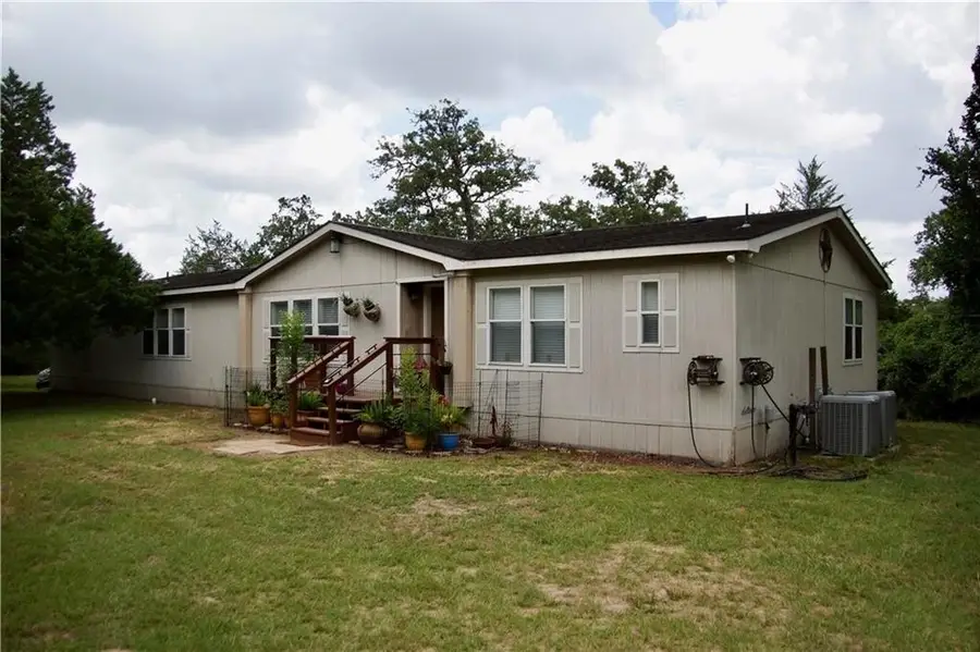 10473 County Road 15, Hallettsville, TX 77964 - #2