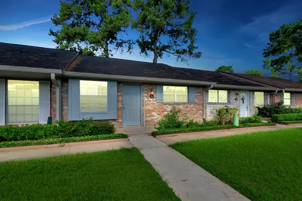 34 Tri Oaks Lane #34, Houston, TX 77043