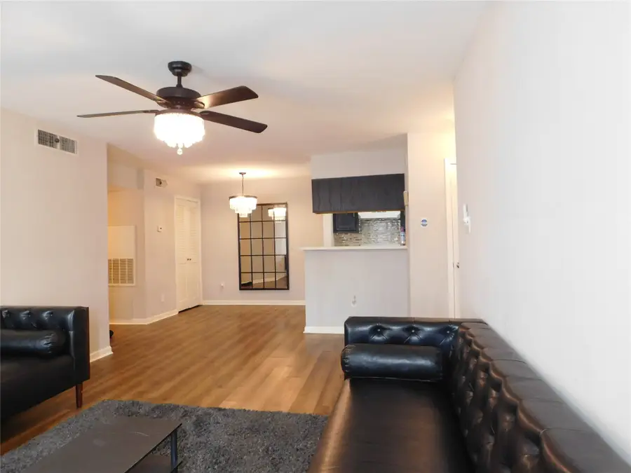 10101 S Gessner Road #912, Houston, TX 77071 - #2