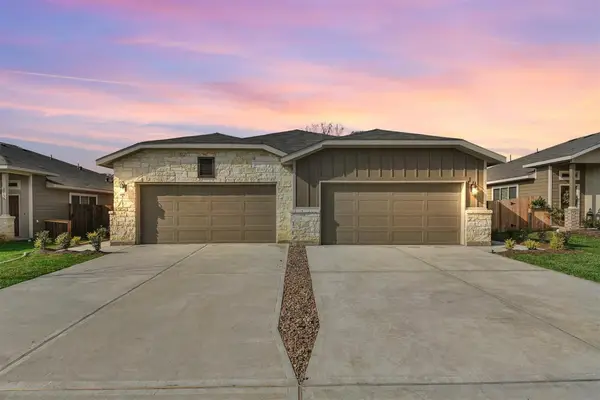 9788-9792 Grosbeak Lane, Magnolia, TX 77354