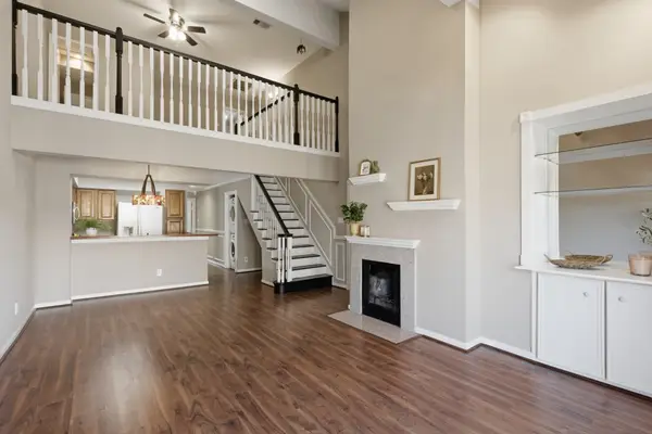 2425 Holly Hall Street #100, Houston, TX 77054