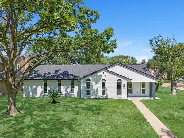 11402 Ash Creek Drive, Houston, TX 77043