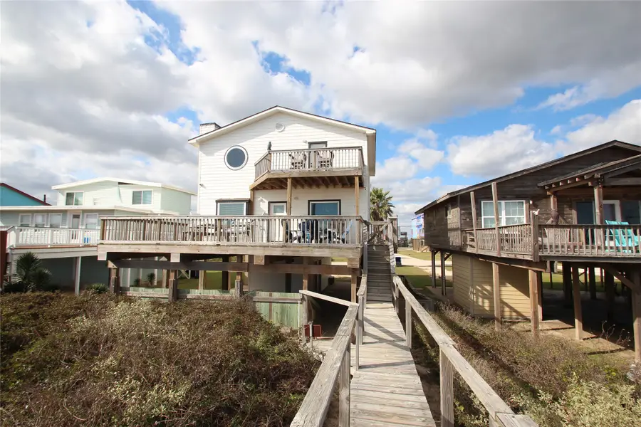 1648 Sandpebble Place, Surfside Beach, TX 77541 - Image #2