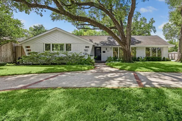 3511 S Braeswood Boulevard, Houston, TX 77025