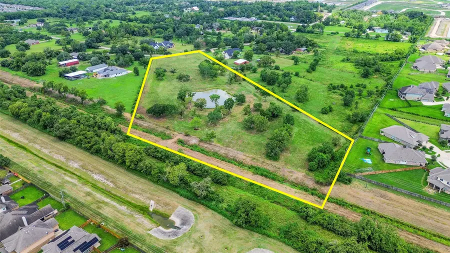 9317 Ruth Road, Iowa Colony, TX 77583 - #2