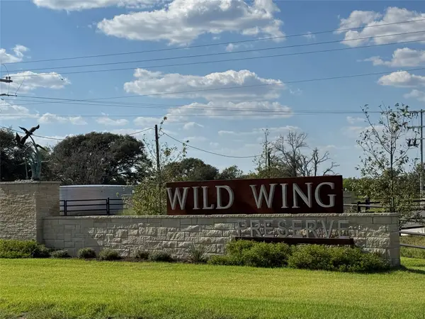 544 Gadwall Lane, Rock Island, TX 77470