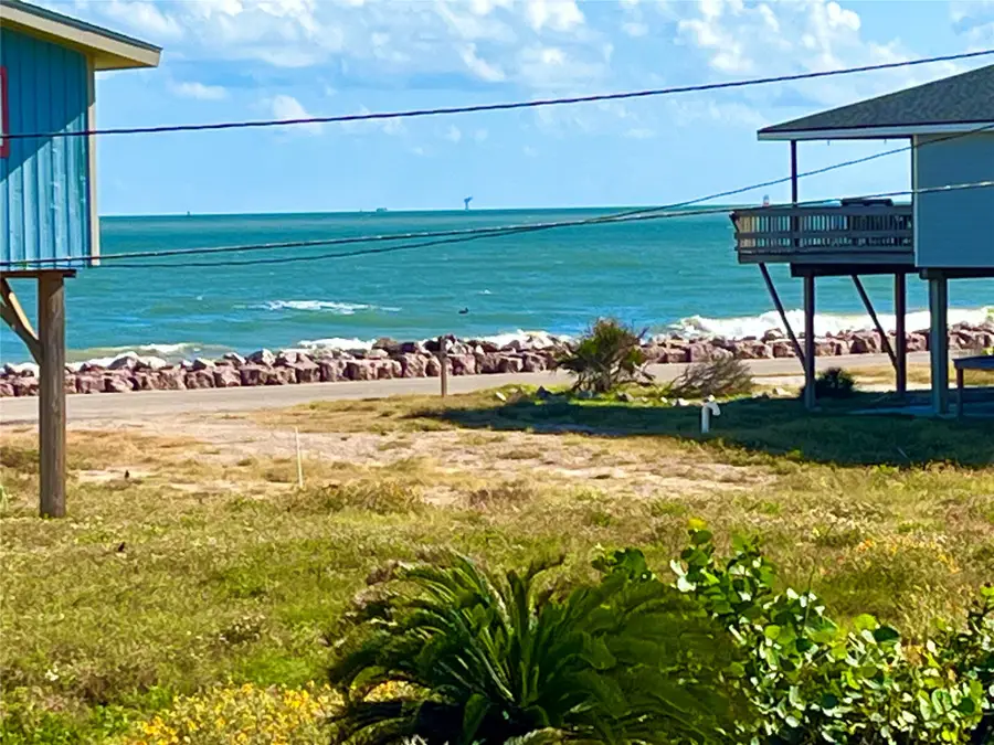 719 Seashell Drive, Surfside Beach, TX 77541 - Image #2