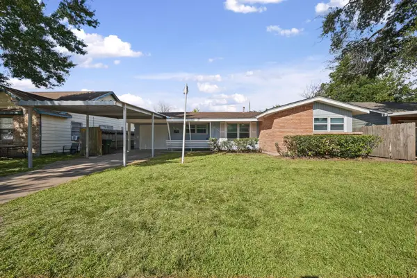 655 Arvana Street, Houston, TX 77034