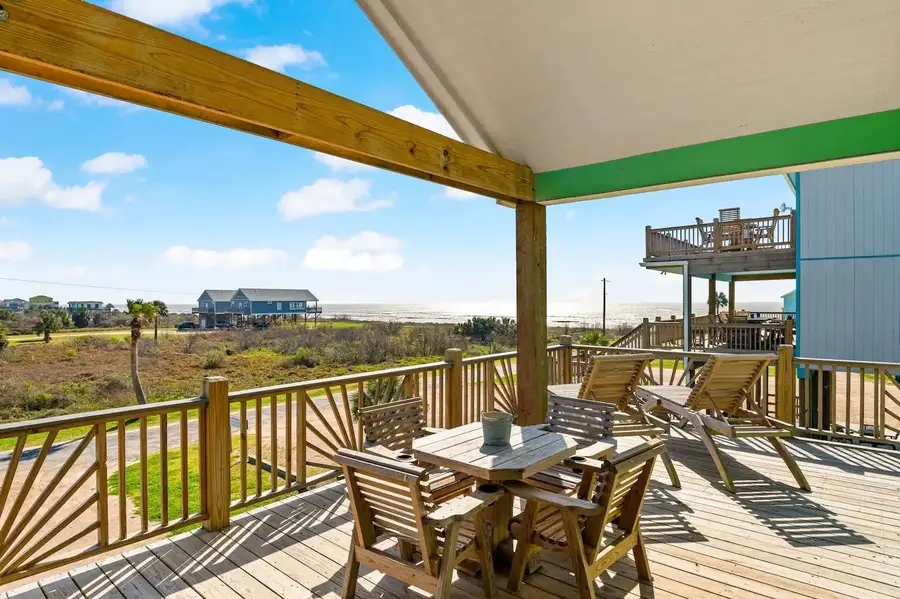 985 Gordon Drive, Gilchrist, TX 77617 - #2