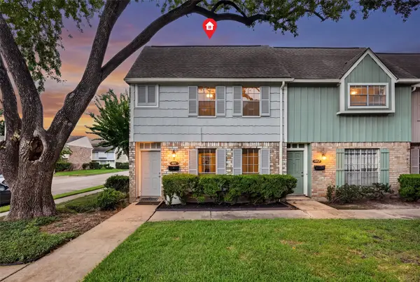 8101 Amelia Road #401D, Houston, TX 77055