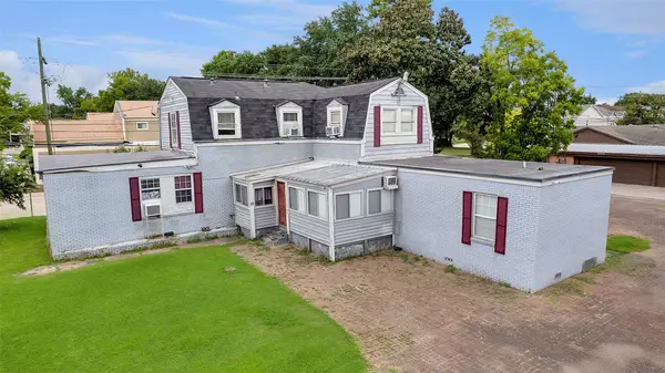 317 W Lewis Street, Conroe, TX 77301