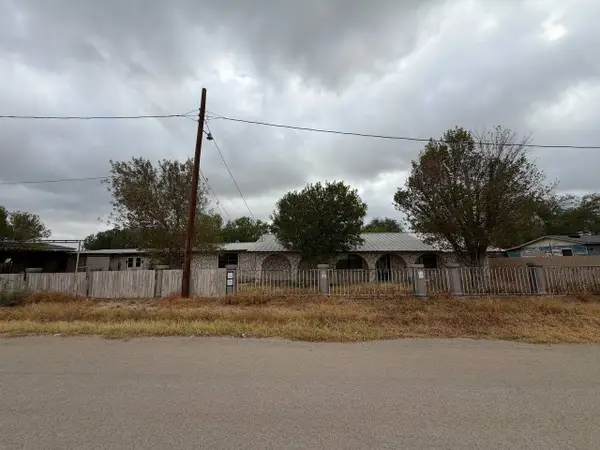 407 S Juarez Street, Crystal City, TX 78839