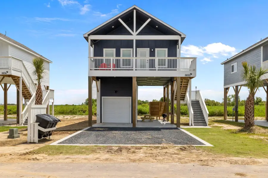 1072 Johnson Road, Gilchrist, TX 77617 - #2