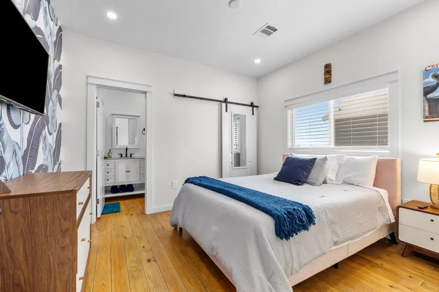 1072 Johnson Road, Gilchrist, TX 77617 - #3