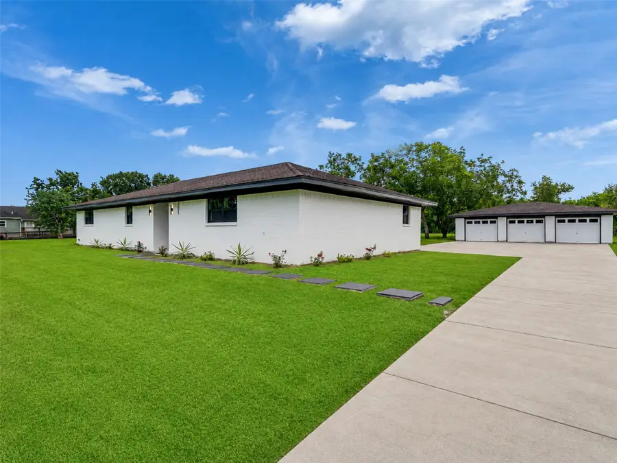 301 N Pecan Drive, Texas City, TX 77591 - #2