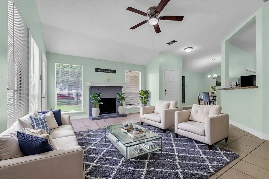 11838 Plumbrook Drive, Houston, TX 77099 - Image #3