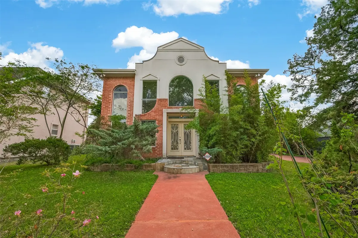 5437 Loch Lomond Drive, Houston, TX 77096 - #1