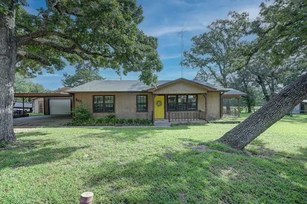 9470 Lake Forest Circle, Brenham, TX 77833