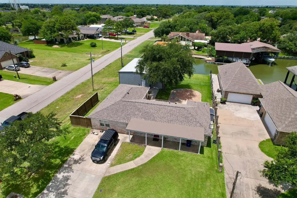 3601 17th Street N, Texas City, TX 77590 - #1