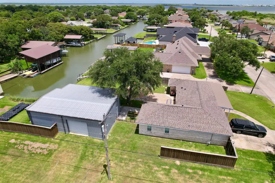 3601 17th Street N, Texas City, TX 77590 - #3