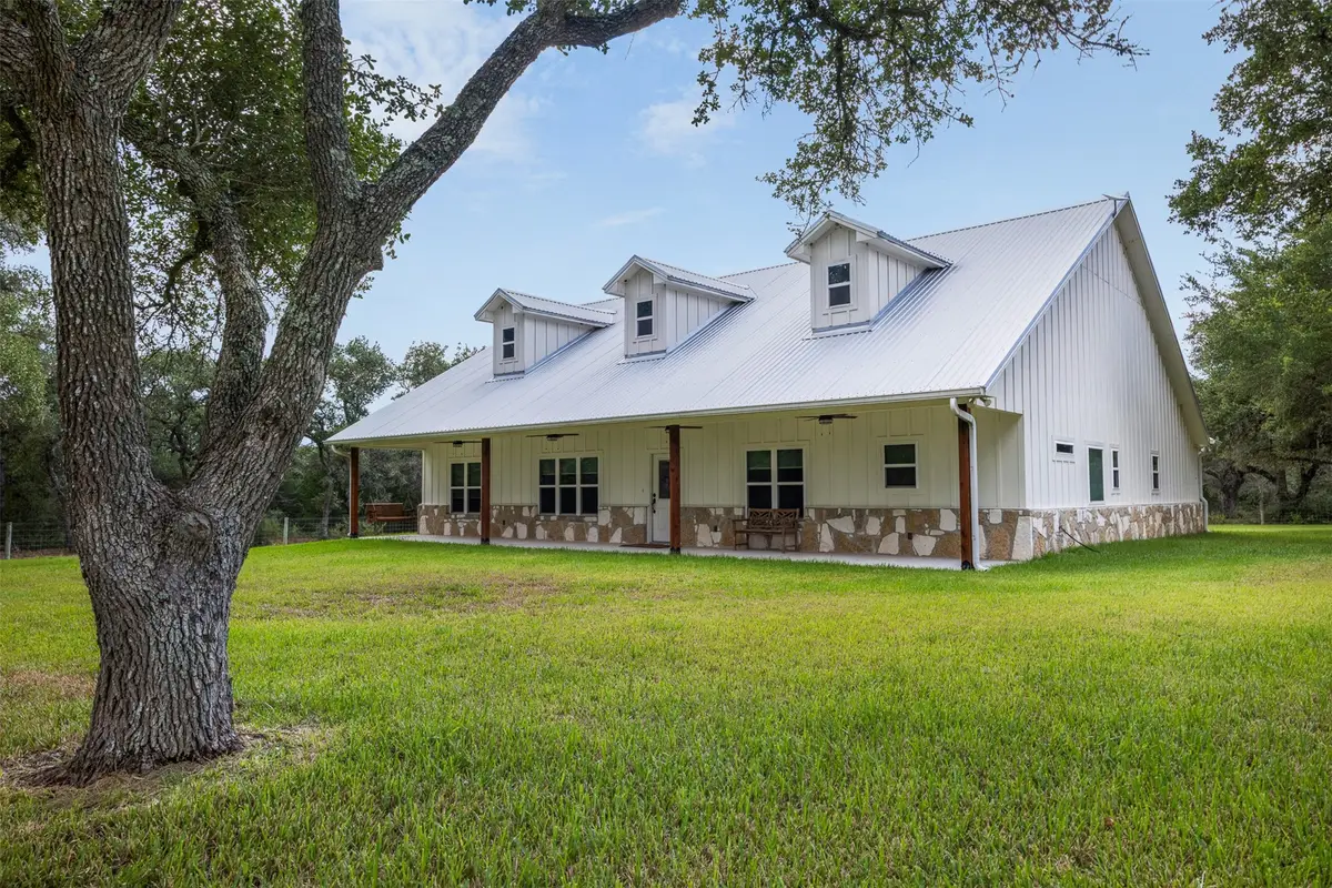1800 County Road 122, Hallettsville, TX 77964 - #1