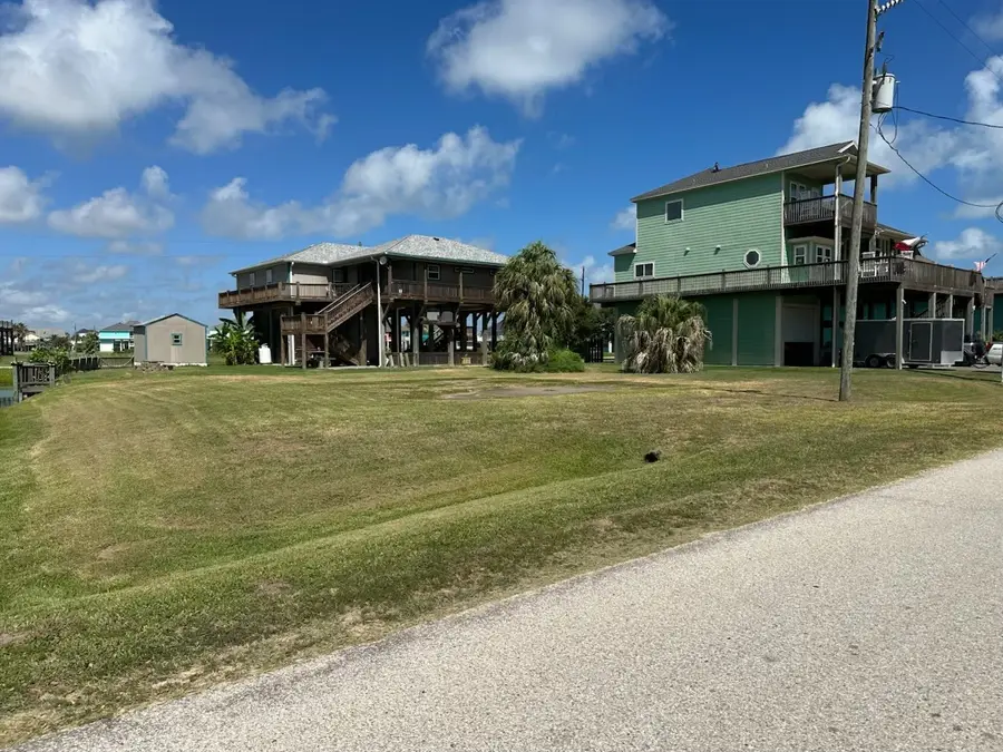 934 / 936 Clara, Crystal Beach, TX 77650 - #3