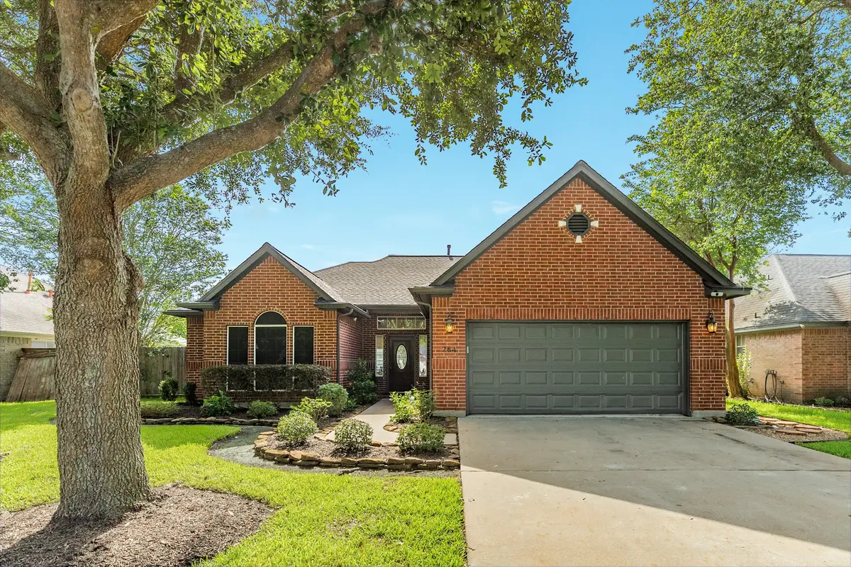 264 Lasso Street, Angleton, TX 77515 - #1