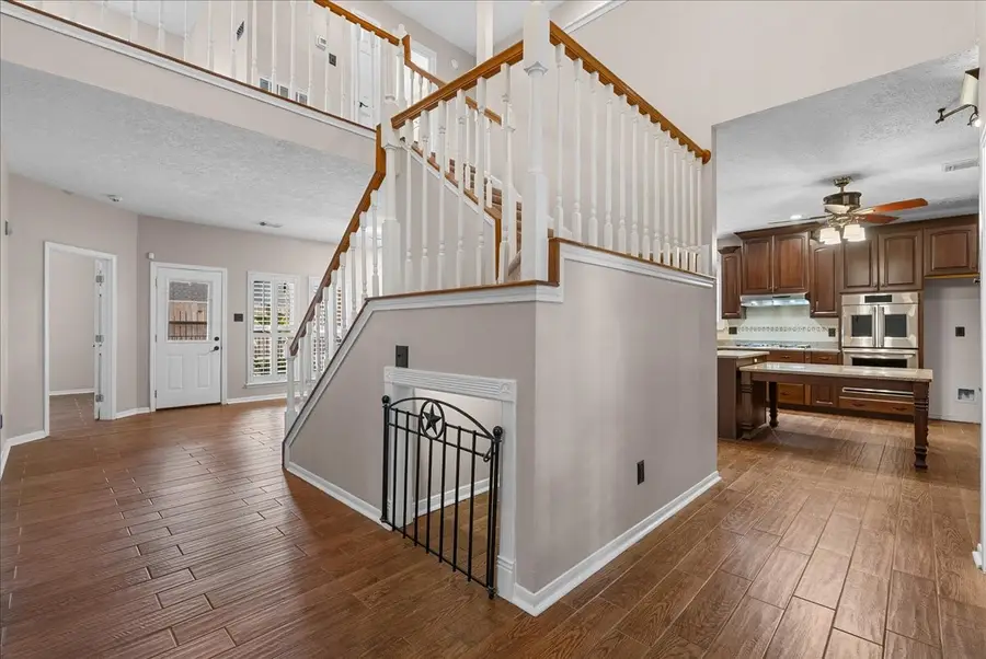 1006 Chesterwood Drive, Pearland, TX 77581 - #2