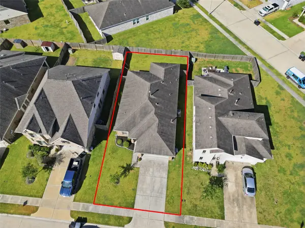 1523 Barras Street, Alvin, TX 77511