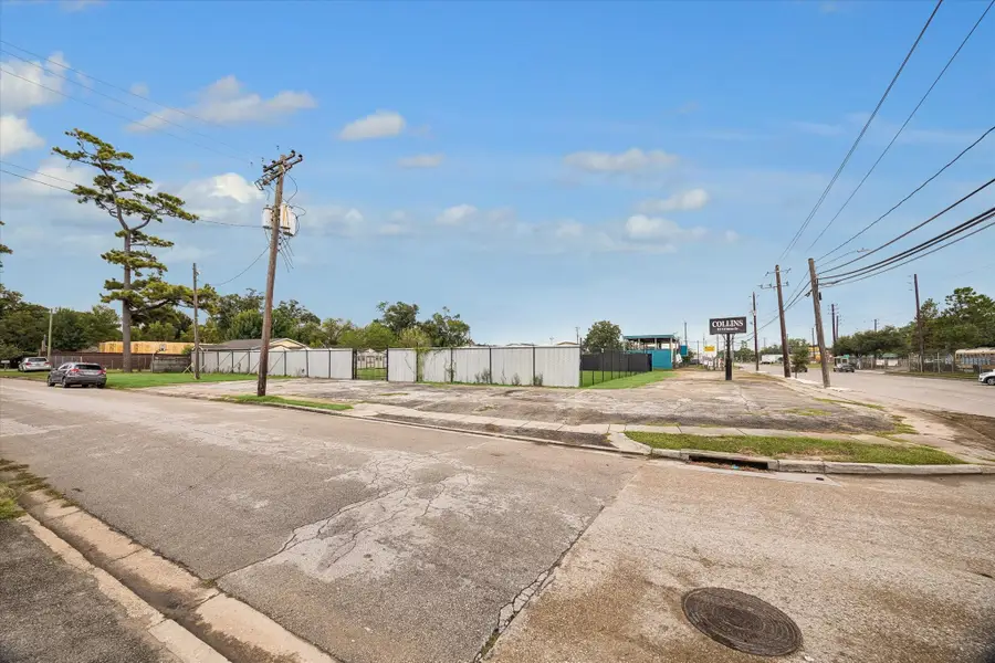 8308 & 8312, & 8814 Mesa, Richland Drive, Houston, TX 77028 - #3