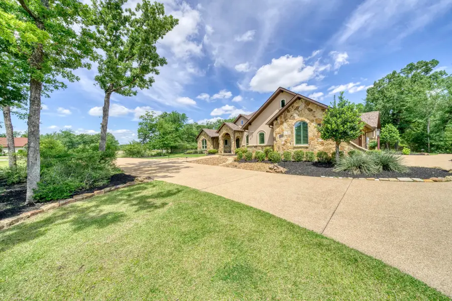 3101 La Venta Way, College Station, TX 77845 - #3