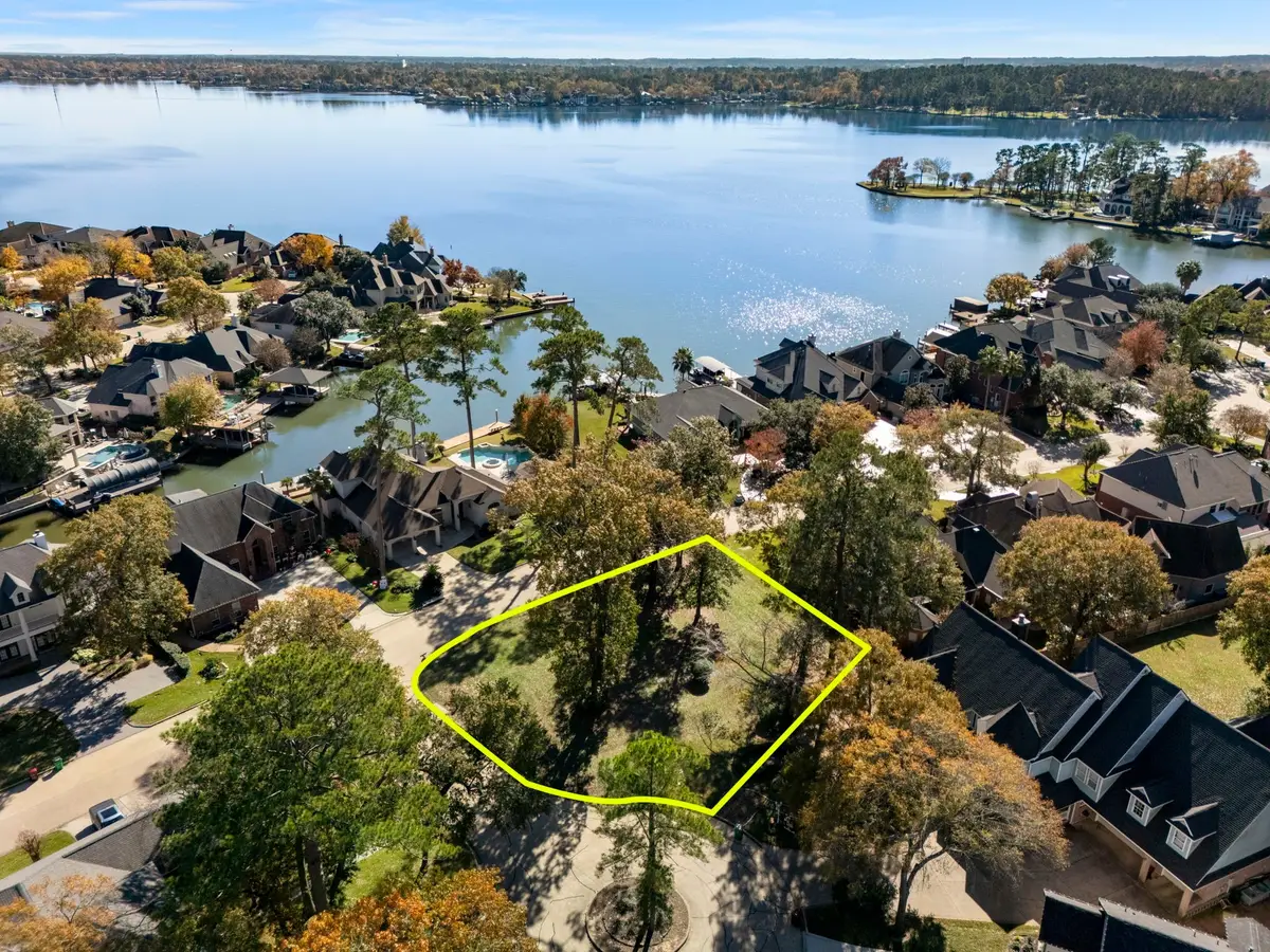 227 Wedgewood Drive, Montgomery, TX 77356 - Image #1